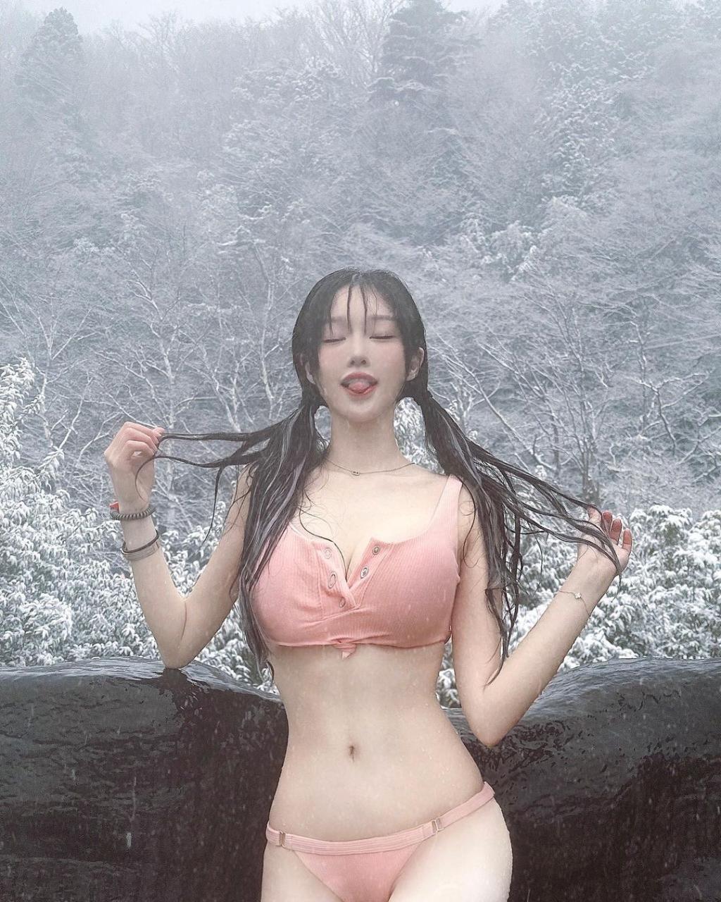 한갱 인스타 일본온천 핑크수영복 ㅗㅜㅑ
