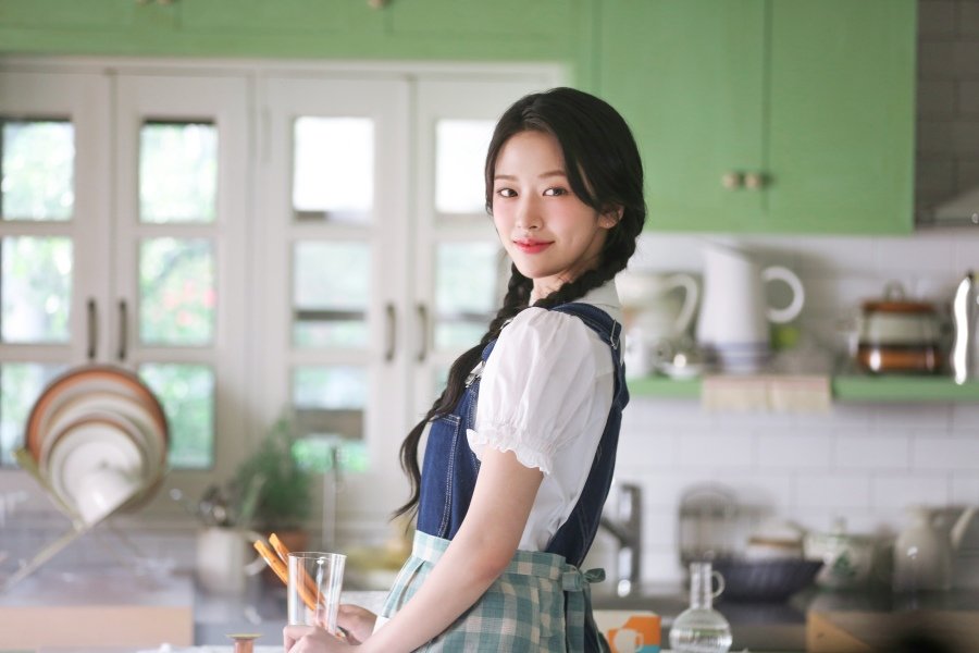 이번에 맥심 커피 모델 등극한 대세 여자 아이돌