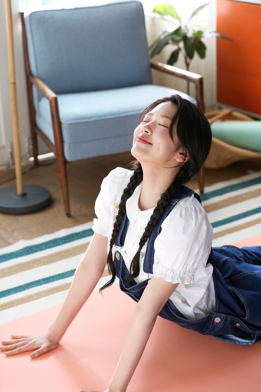 이번에 맥심 커피 모델 등극한 대세 여자 아이돌