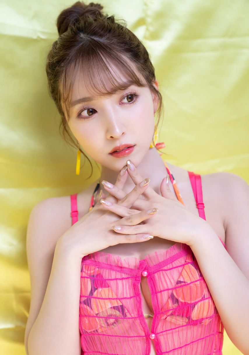 미카미 유아 거유 자랑