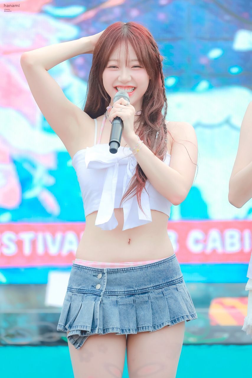 가슴도 가슴이지만 허벅지도 알이 꽉 들어찬 시그니처 지원