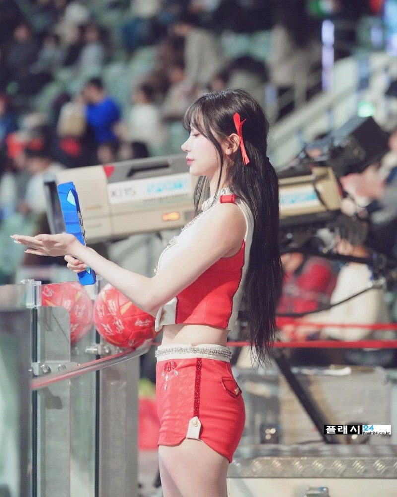 ㅇㅎ)탄력좋은 이주은 치어리더 힙라인