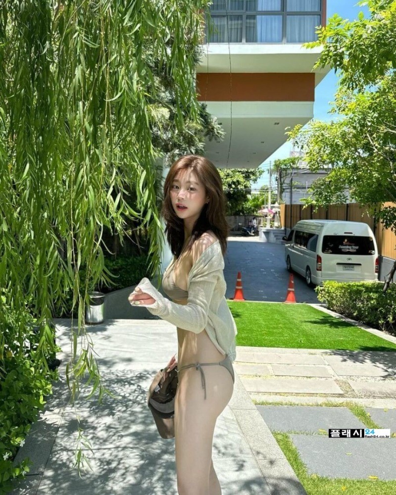 ㅇㅎ)아일릿 원희 사촌언니 몸매 수준