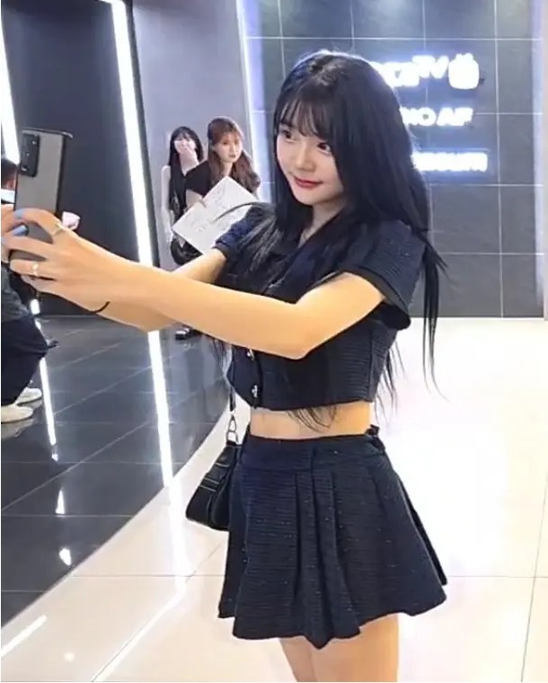 스타 대회 직관한 하랑E 미모.. jpg