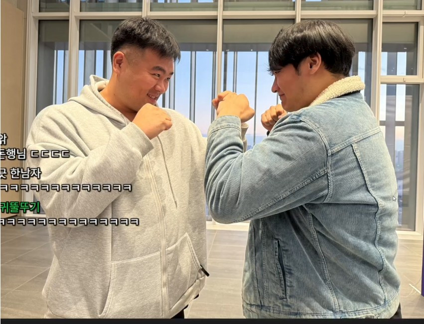 코뚱잉 빈자리.. 치지직 피지컬 2대장