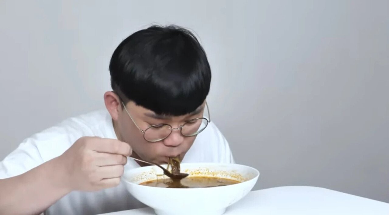 유튜버 흑백리뷰가 업체명 비공개한 이유