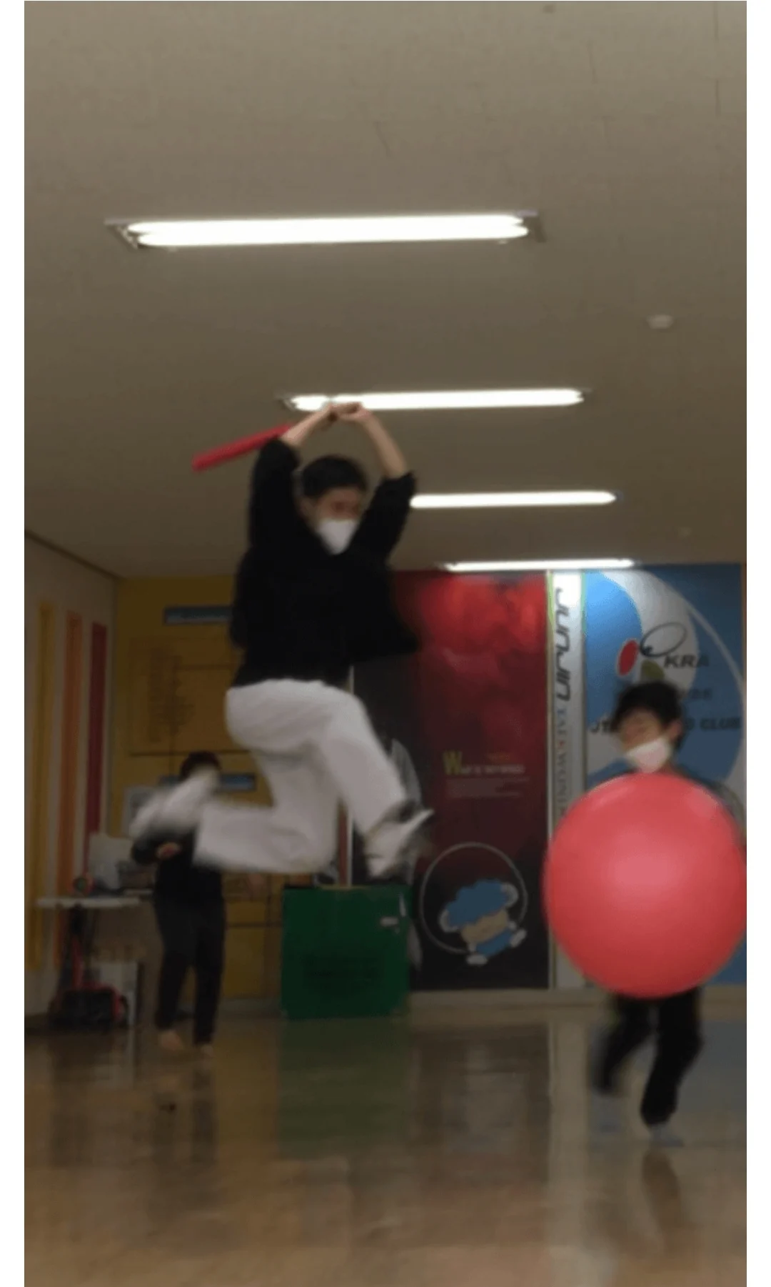 1747191205754653.webp