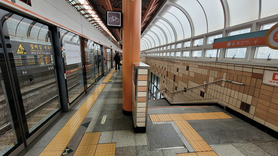 1760579358396659.jpg