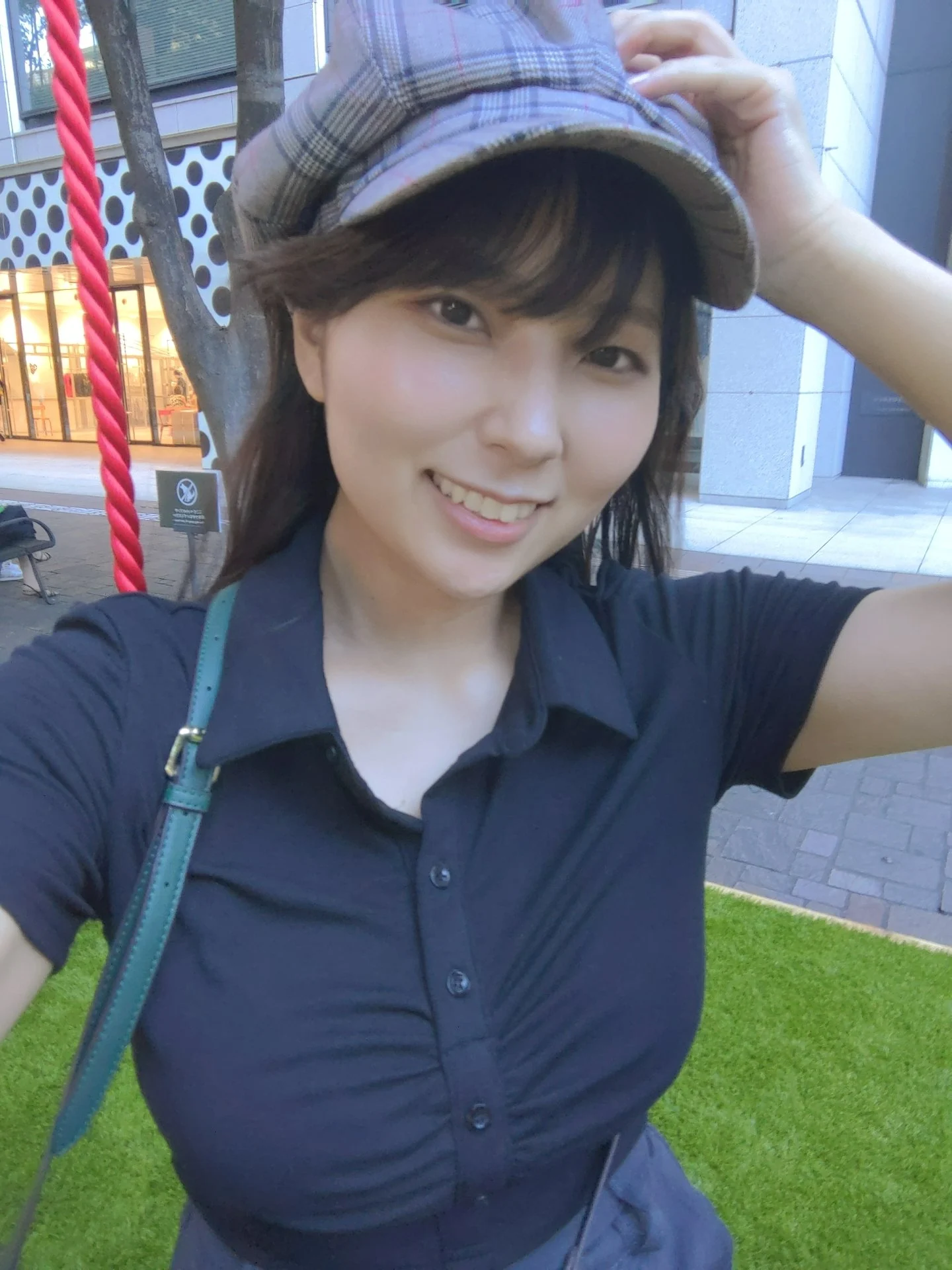 1761619882233085.webp