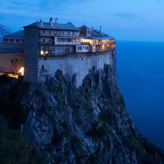 평생 여자를 못보고 죽은 남자 ㄷㄷㄷ