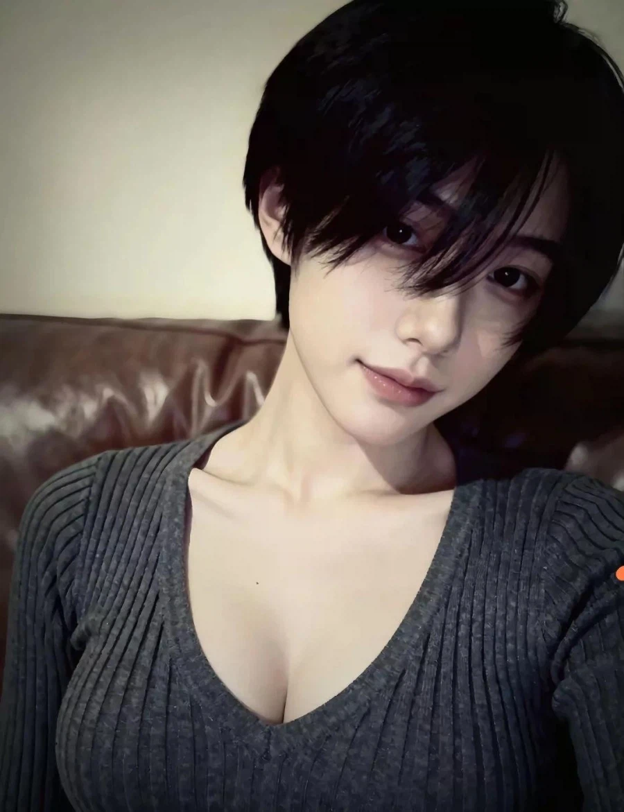 숏컷 거유 톰보이의 정석