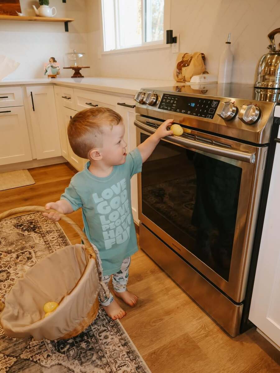인스타에 올라온 한 외국인 가족 사진 논란